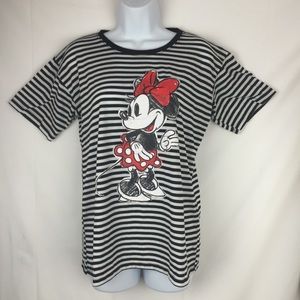 Disney Minnie Mouse graphic T size M